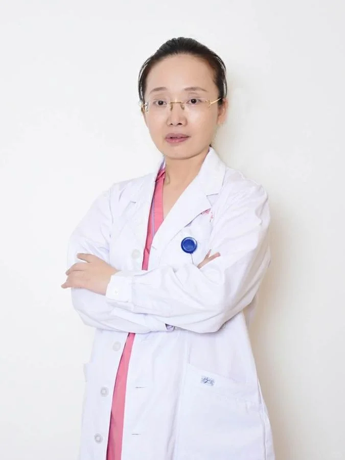 重医附二院生殖中心张觇宇教授,高鹰代孕机构